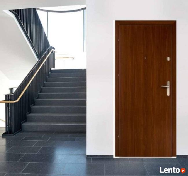 Drzwi do bloków z montażem-Radomsko