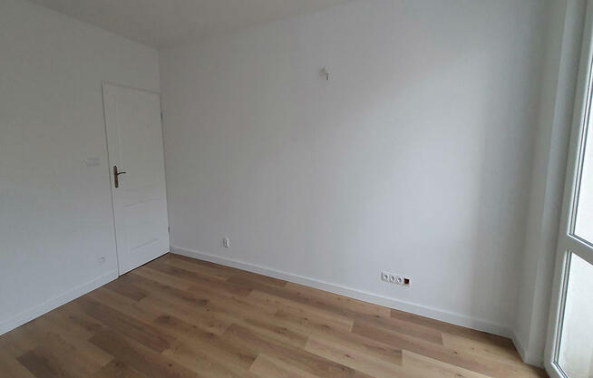 SPRZEDAM MIESZKANIE DWUPOKOJOWE MOKOTÓW UL. KOLBERGA 38m2