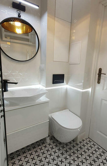 SPRZEDAM MIESZKANIE DWUPOKOJOWE MOKOTÓW UL. KOLBERGA 38m2