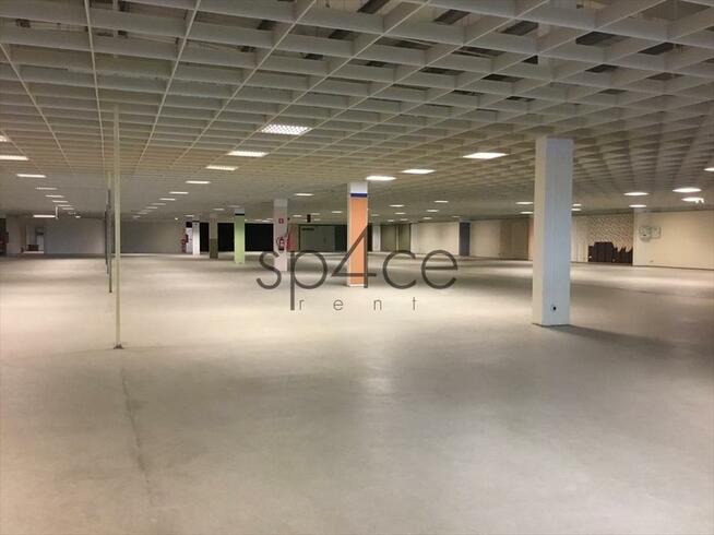 10.000 m2. Rozrywka . Uslugi . Handel. KOMPLEKS