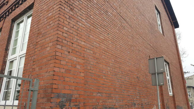 mycie elewacji ceglanych, kamiennych, usuwanie graffiti