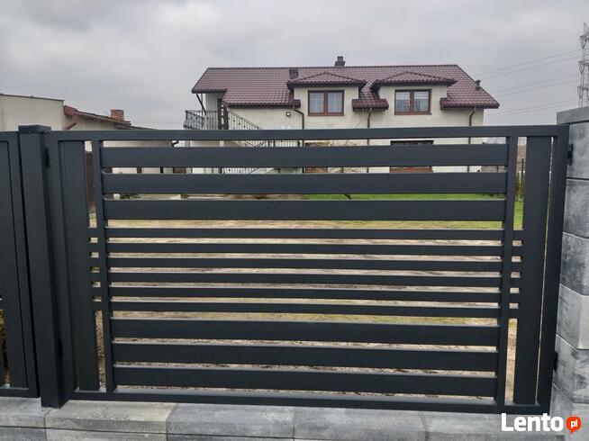 Montaż ogrodzeń panelowych