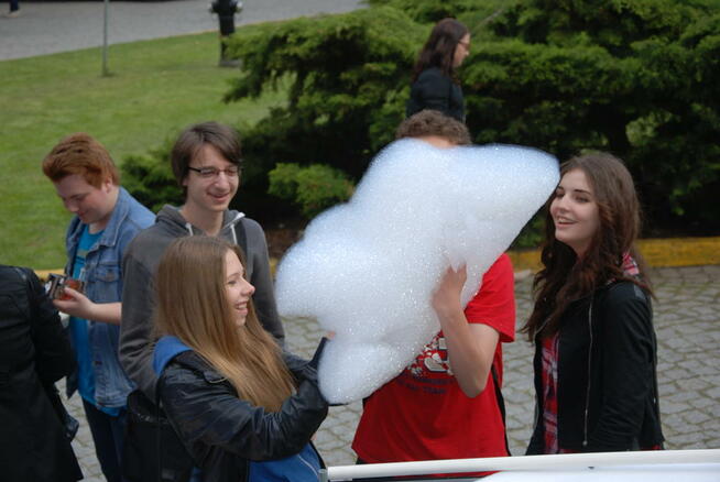 Interes Flogos urządzenie kompresory-latające Logo p