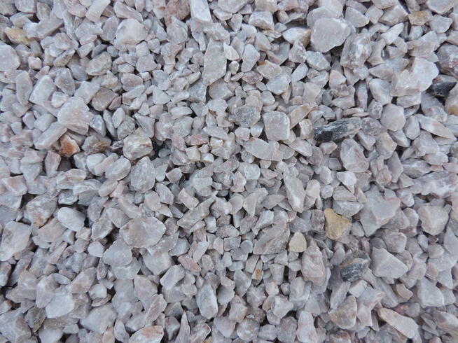 Grys Różowy 8-16 mm Kamień ozdobny do ogrodu Biała Marianna