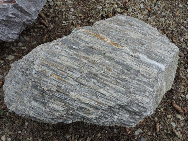 Kamień Kora Kamienna duże głazy ogrodowe kamień do ogrodu