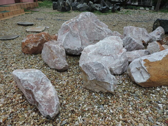 Grys Różowy 8-16 mm Kamień ozdobny do ogrodu Biała Marianna