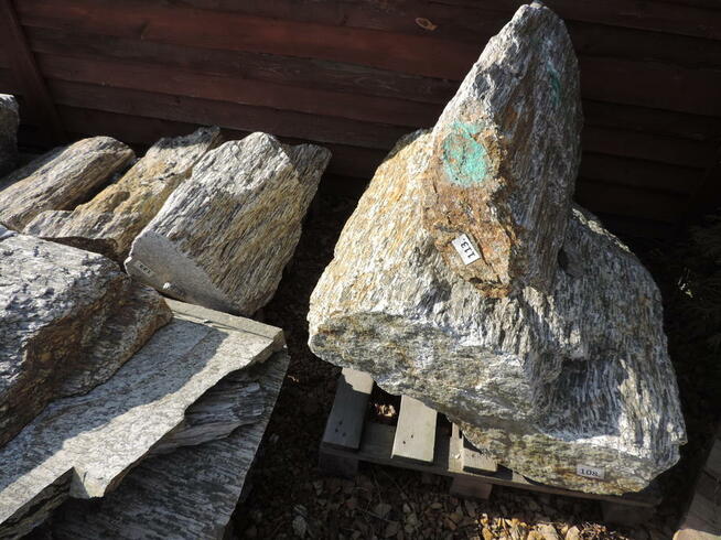 Kamień Kora Kamienna duże głazy ogrodowe kamień do ogrodu