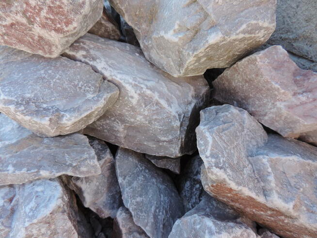 Grys Różowy 8-16 mm Kamień ozdobny do ogrodu Biała Marianna