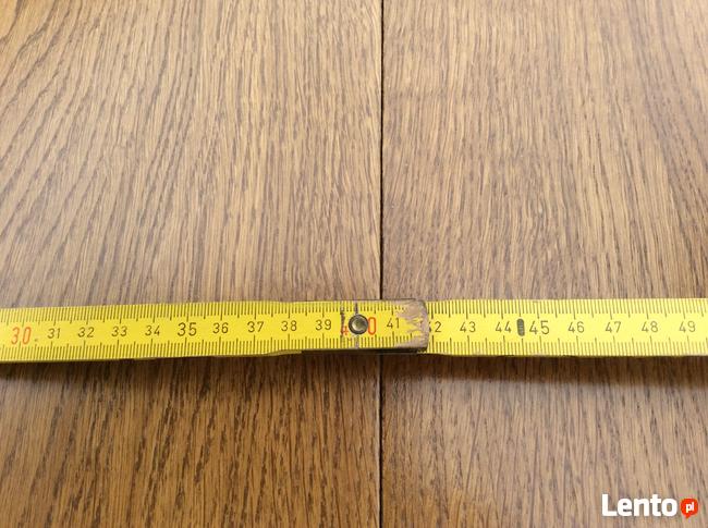 Stół rozkładany z krzesłami