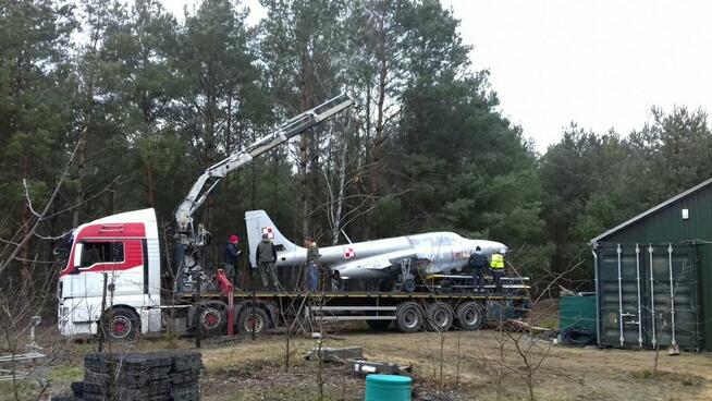 Transport HDS warszawa tir winda naczepa z wózkiem widłowym