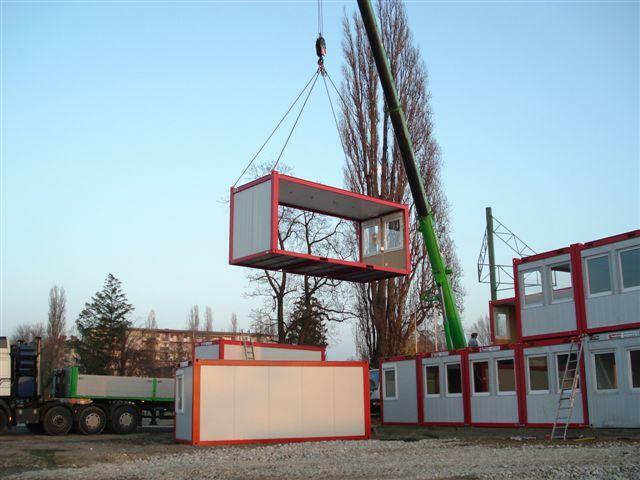 Skup kontenerów, obiektów kontenerowych