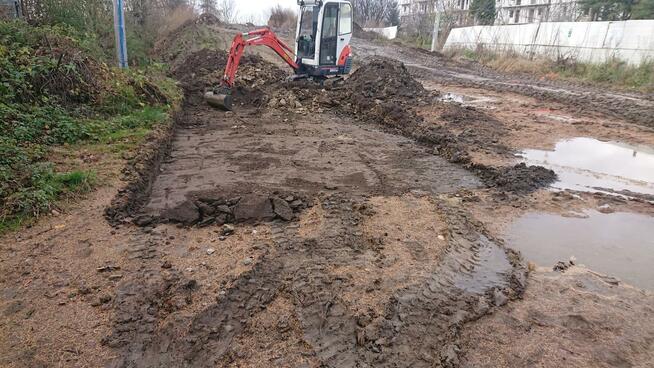 koparka przemysl uslugi minikoparka przemysl firma Trawka