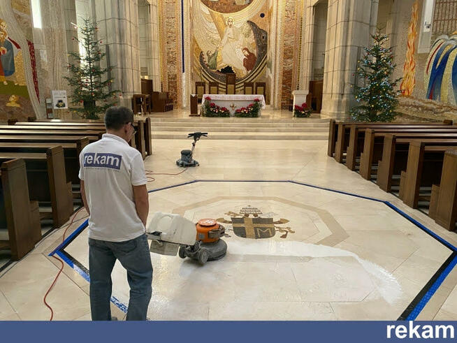 Szlifowanie polerowanie frezowanie betonu renowacja posadzek