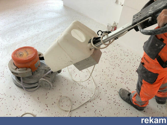 Szlifowanie polerowanie frezowanie betonu renowacja posadzek