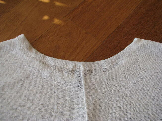 Luźny, biały sweterek, bluzka z cekinkami, L / XL