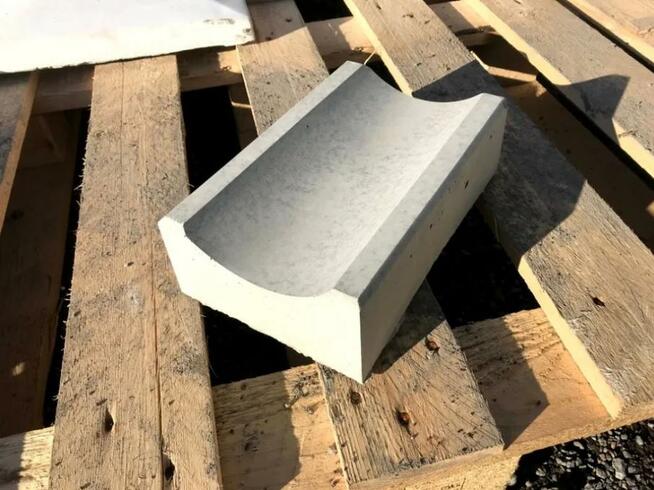 Korytko betonowe odpływowe odwodnieniowe ciek wodny 25x16x8