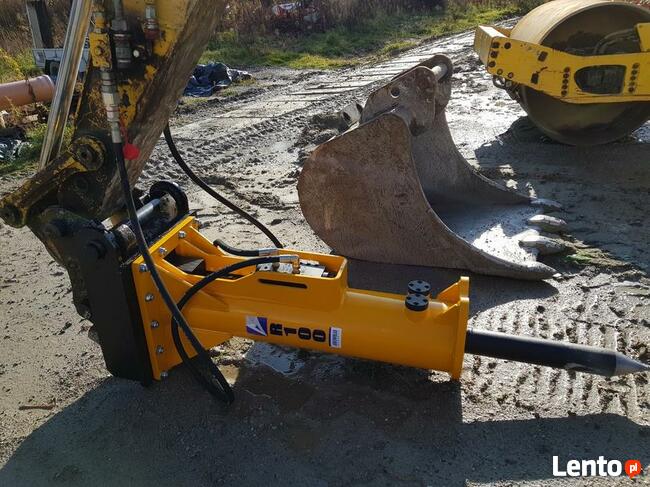 Młot hydrauliczny Arrowhead do koparek o masie 13-16 ton