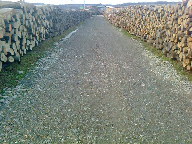 Drewno opałowe sezonowane