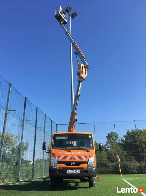 montaż rynien oraz podbitki dachowej i malowanie dachów