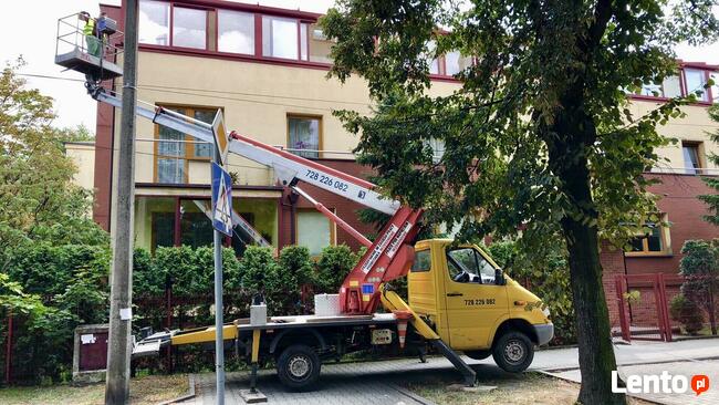 montaż rynien oraz podbitki dachowej i malowanie dachów