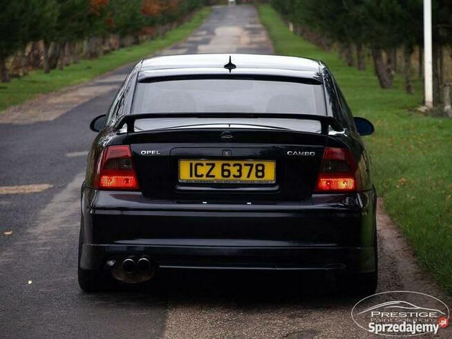 OPEL VECTRA B LIFTBACK BLENDA DASZEK