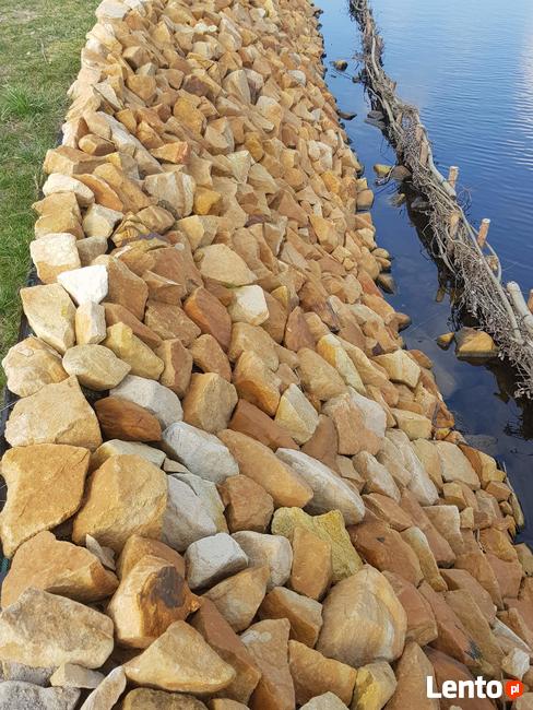 Wzmacnianie brzegów stawu oczka wodnego zbiornika zalewu