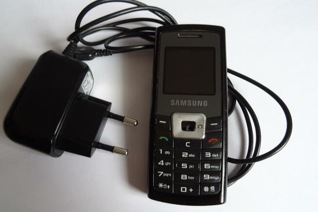 Telefon komórkowy Samsung model SGH-C450
