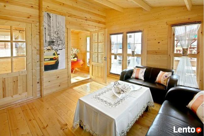 DREWNIANY DOMEK LETNISKOWY WEEKEND 25 + 8 M2