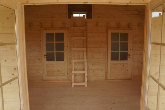 DREWNIANY DOMEK LETNISKOWY SARA 46 + 22 M2