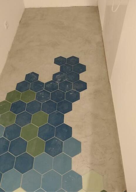 Posadzki żywiczne, przemysłowe, mikrocement, beton polerowan