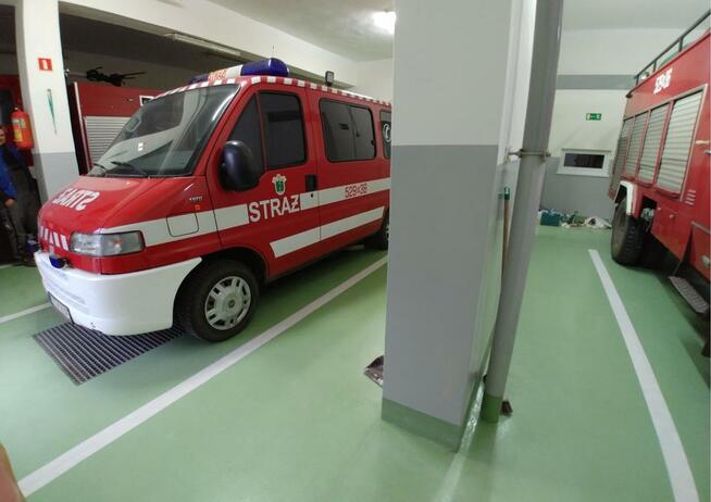 Posadzki żywiczne, przemysłowe, mikrocement, beton polerowan