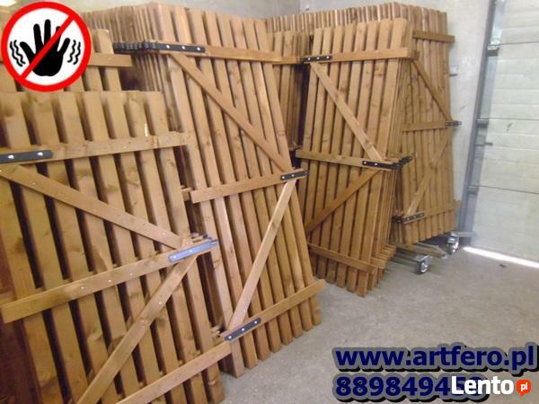 Drewniane drzwi piwniczne od producenta