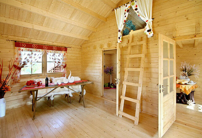 DREWNIANY DOMEK LETNISKOWY SARA 46 + 22 M2