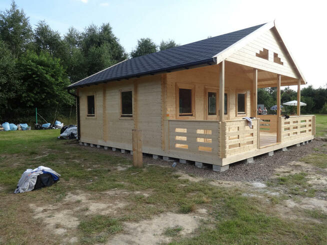 DREWNIANY DOMEK LETNISKOWY SARA 46 + 22 M2