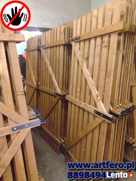 Drewniane drzwi piwniczne od producenta