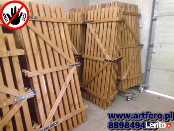 Drewniane drzwi piwniczne od producenta