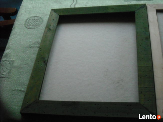 Ramki drewniane w stylu kornik