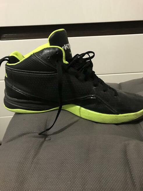 Buty sportowe halówki