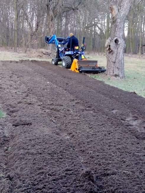 Usługa rębakiem zrębkowanie mielenie gałęzi usuwanie gałęzi