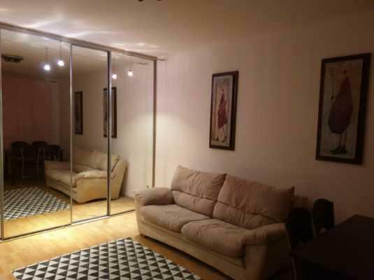 Wynajmę 2 pokojowe mieszkanie Skarbka z Gór Derby 2 Bis