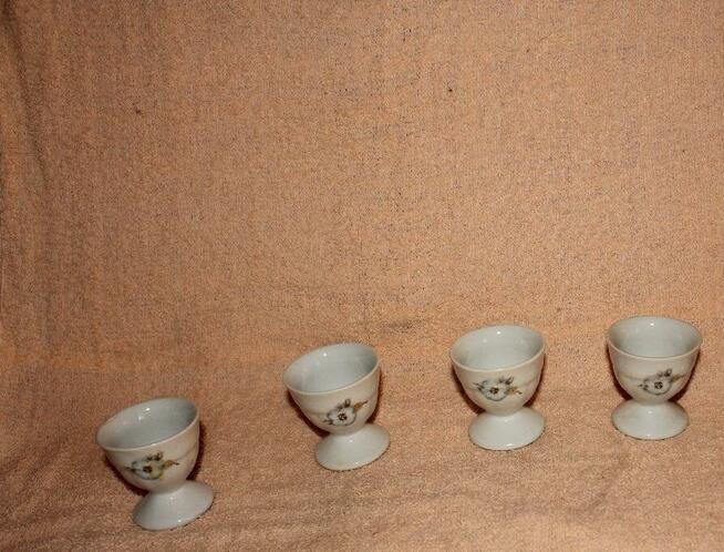 Podstawki pod jajka porcelanowe 4 szt Stan BDB
