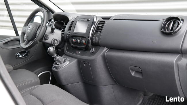 wynajem samochodu auta bus 9-cio osobowy wypożyczalnia