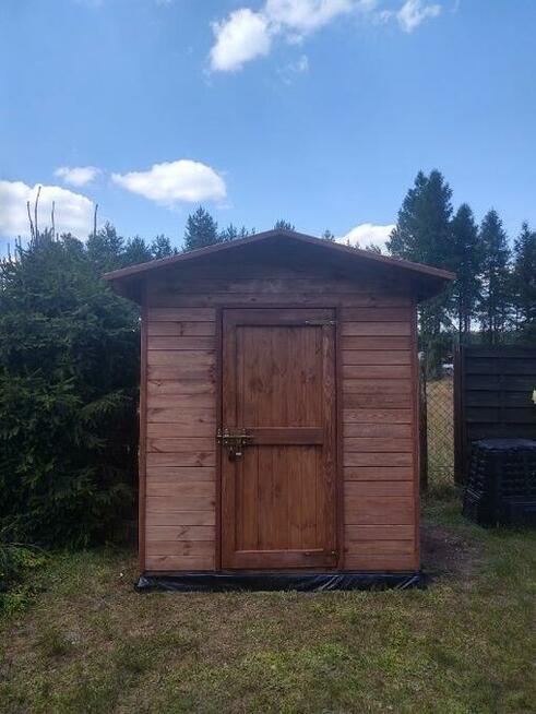 Domek narzędziowy 2 x 2m z dachem prostym dwuspadowym na boki