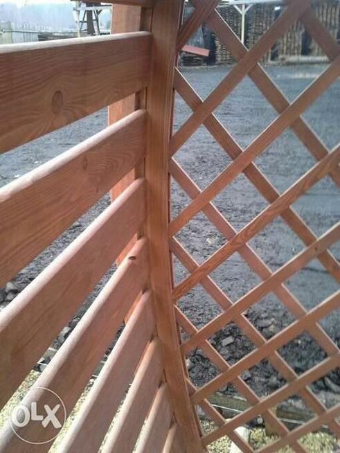 Drewutnia na drewno kominkowe BECZKA