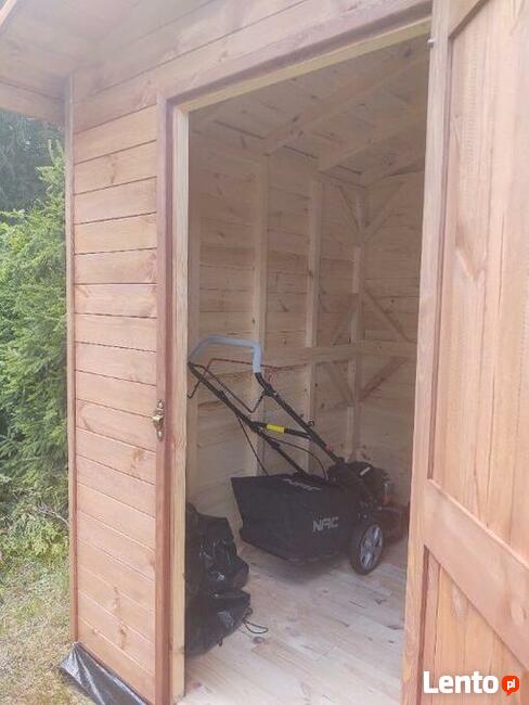 Domek narzędziowy 2 x 2m z dachem prostym dwuspadowym na boki