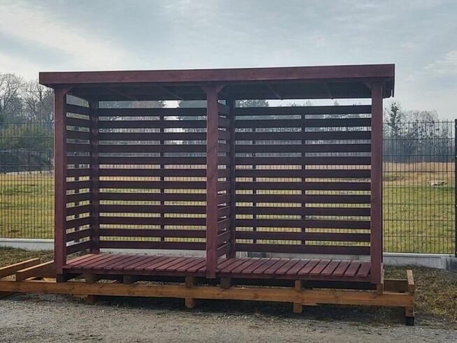 Drewutnia poszerzana 3,5 x 1,1m z dachem trejażowym
