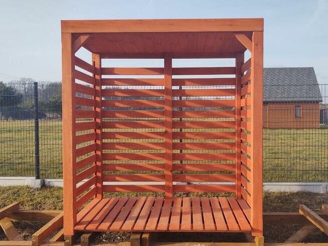 Drewutnia 2x1,1m z dachem prostym w obrysie ścian