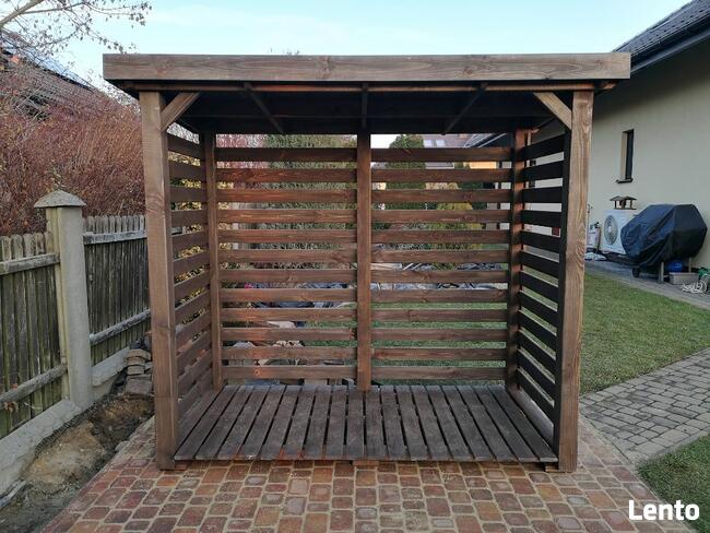 Drewutnia 2,3 x 1,1m z dachem prostym trejażowym