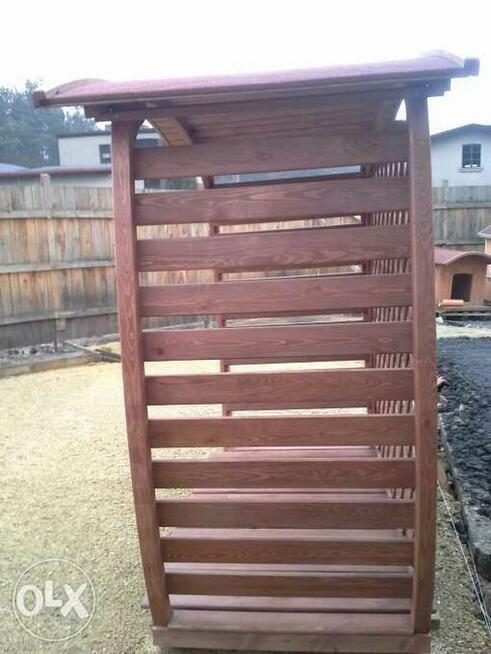 Drewutnia na drewno kominkowe BECZKA