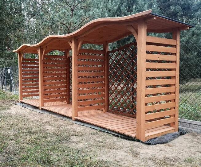 Drewutnia potrójna z dachem falowym 5,8 x 1,1m